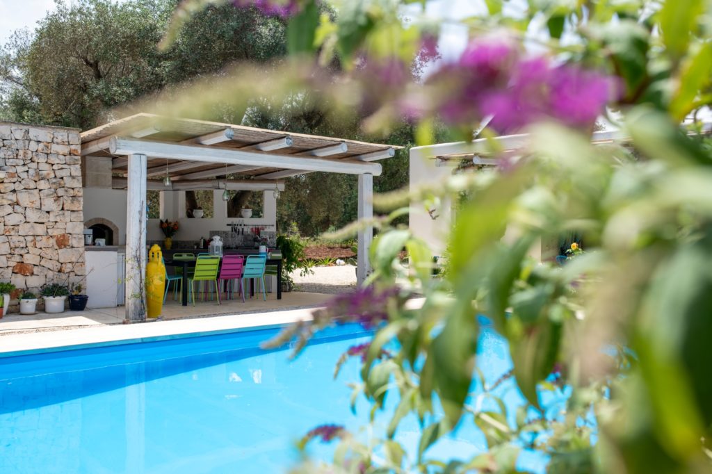 trullo pouilles cuisine extérieure